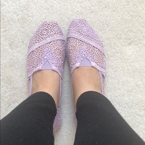 Lavender crochet toms